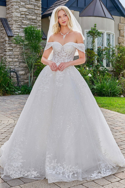 Robe de mariée de bal avec bretelles doubles rabattues, décolleté en V et épaules dénudées