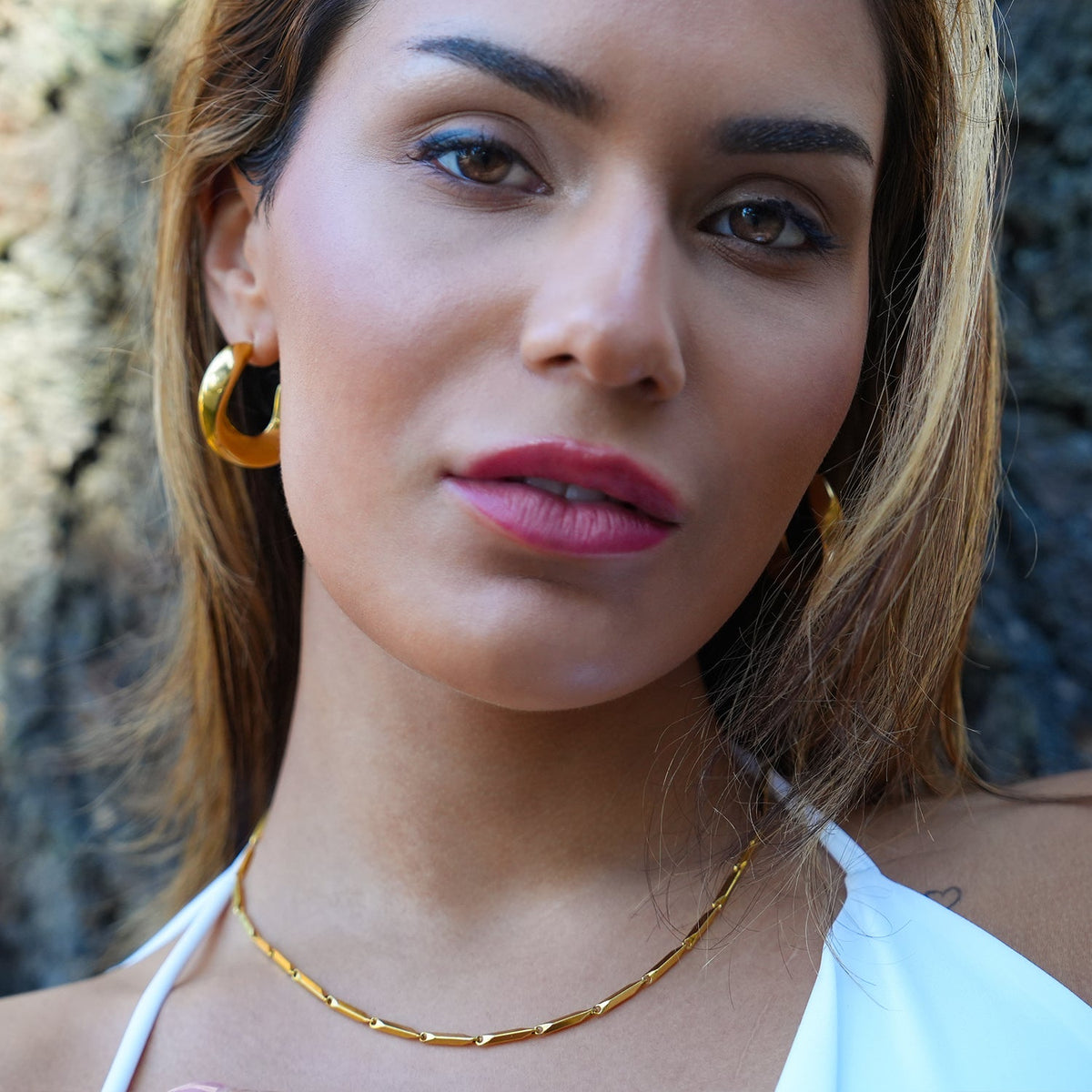 Boucles d'oreilles créoles torsadées de style GALENA en or