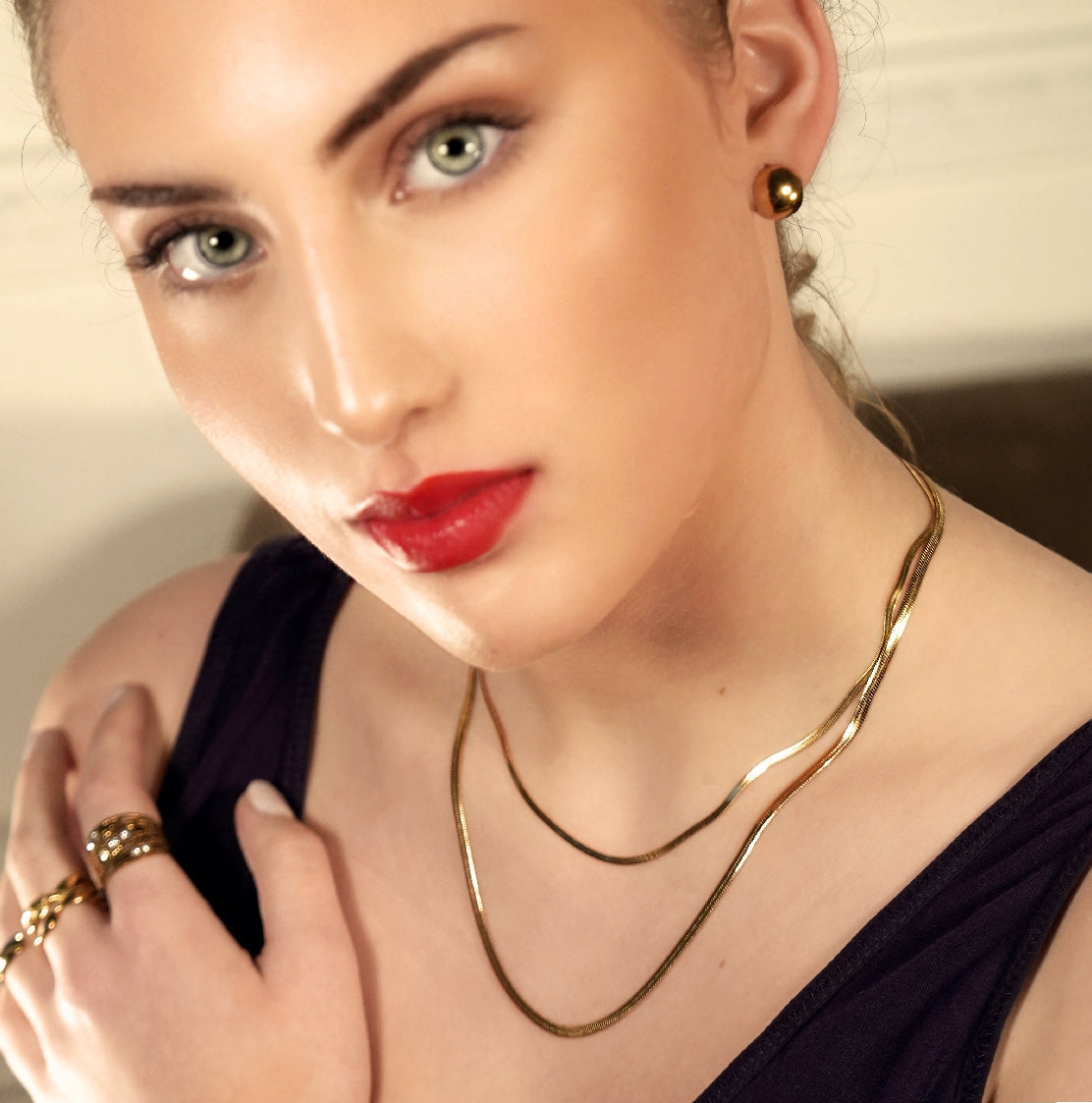 GINTA : Collier doré à 2 niveaux texturé peau de serpent