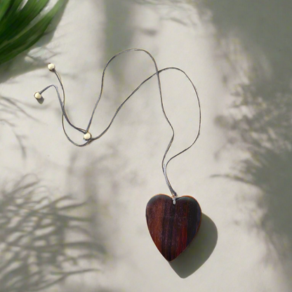 Collier Cœur Simple en Bois