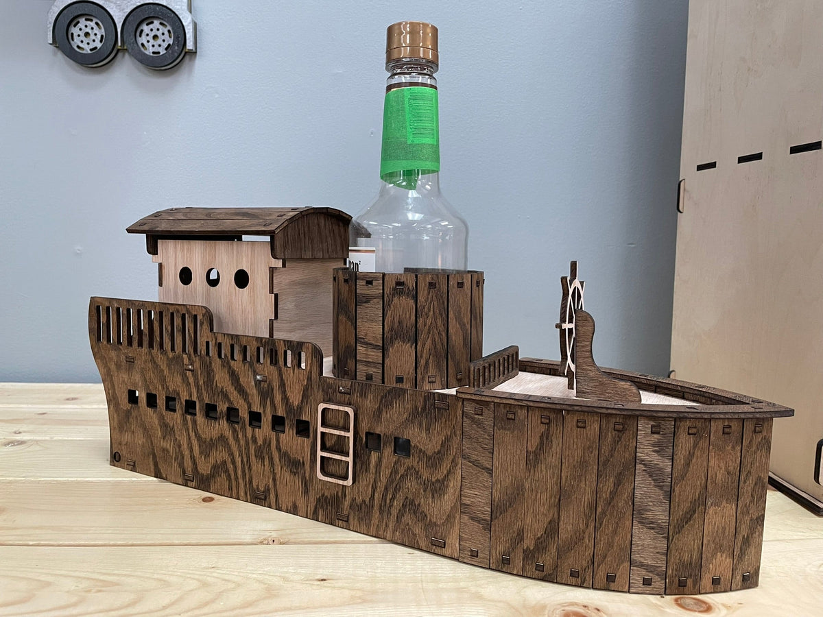 Boîte à vin en forme de bateau