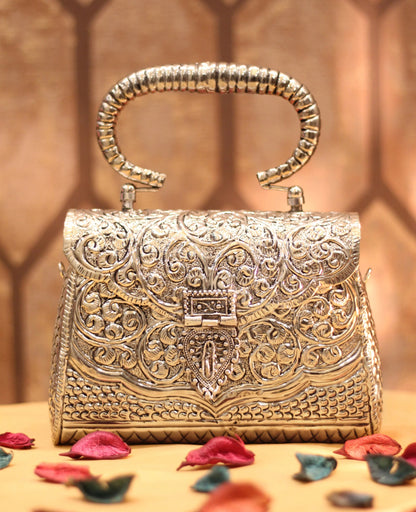 Pochette KISHA argentée