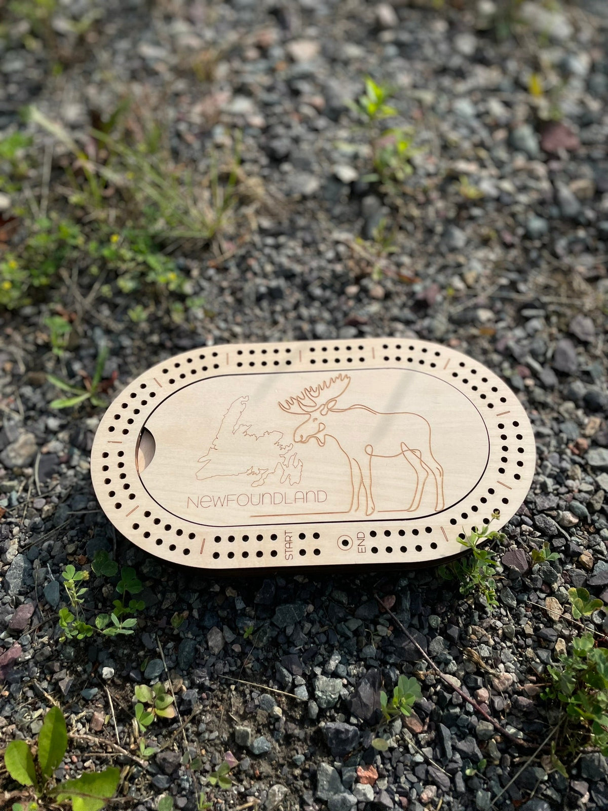 2-Player Wooden Travel Cribbage Board – 9″ × 5″
