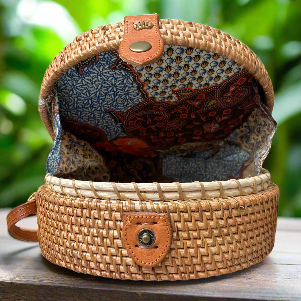 Round Rattan Purse - Black
