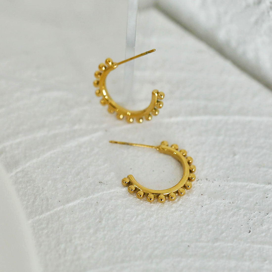 ISLA : Boucles d'oreilles créoles perlées