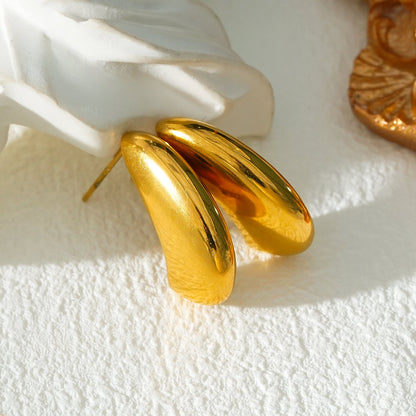 KEENE Gold : Clous d'oreilles géométriques légers à l'allure massive