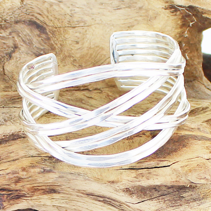 Manchette en métal torsadé – Couleur argent