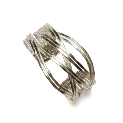 Manchette en métal torsadé – Couleur argent