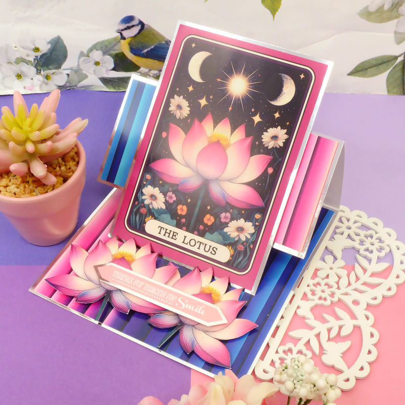 Le Petit Livre de Tarot Floral
