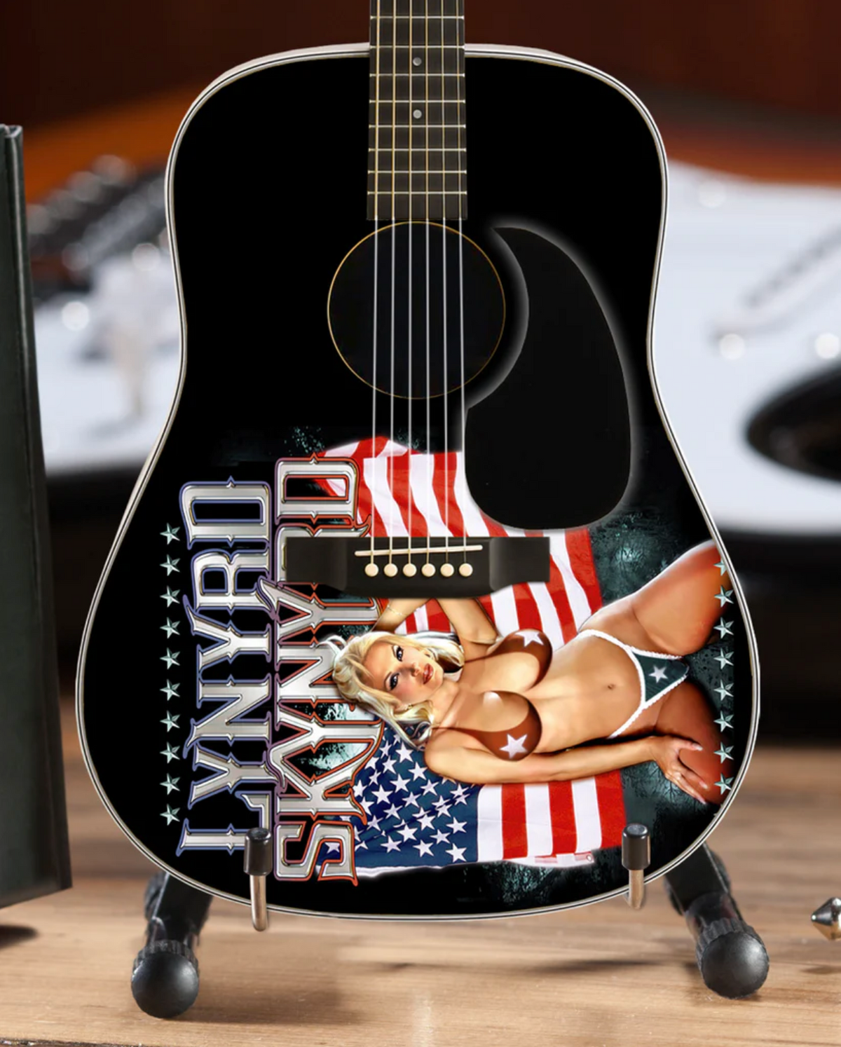 Mini-guitare acoustique hommage aux USA Lynyrd Skynyrd