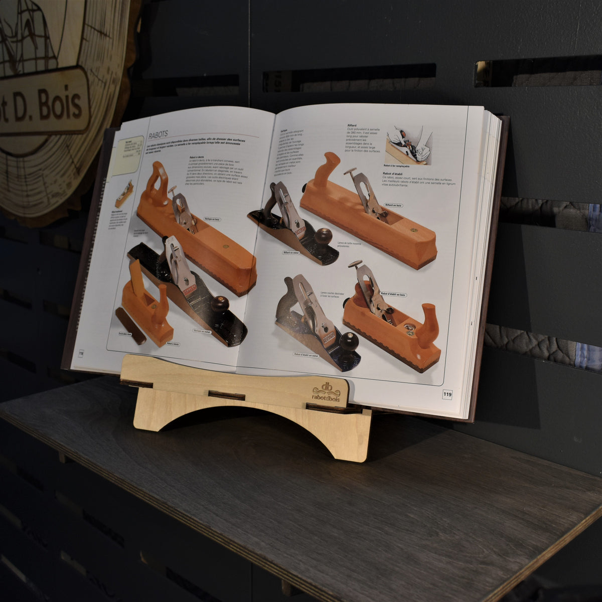 Recipe Book Stand "d-Poser"
