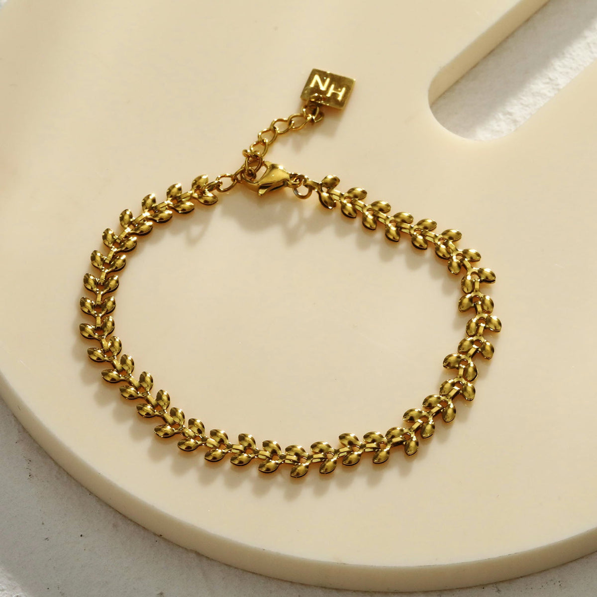 MAGDA Bracelet fantaisie à motif feuillage