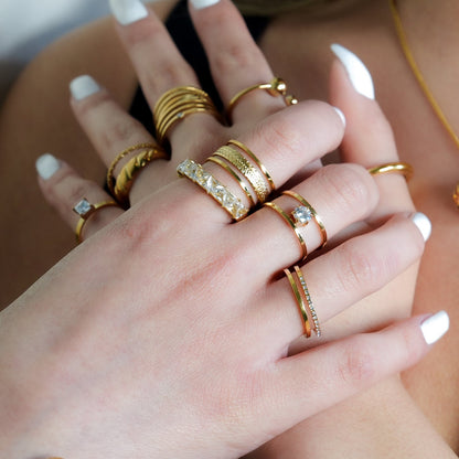 MATHEO: Bague Triple empilement Or Texturé