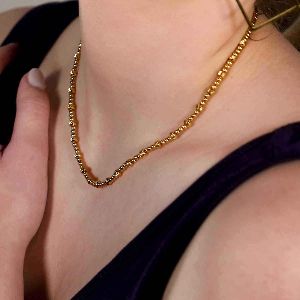 Style MILLIE : Collier chaîne en or à double perles fusionnées