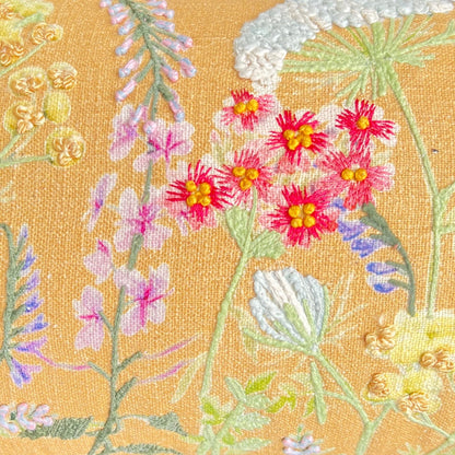 Oreiller Lombaire Brodé Fleurs Sauvages 30x50cm – Devant Coton, Dos Soie Papier