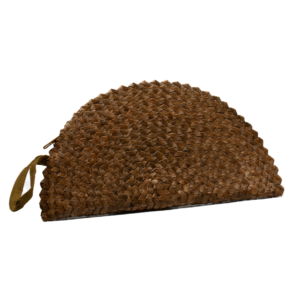 Pochette demi-lune en feuille de pandan - Marron
