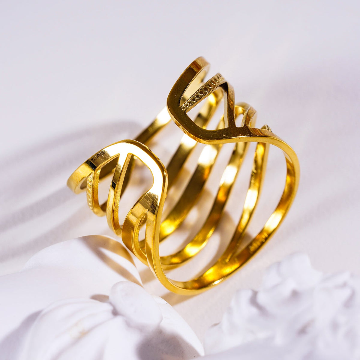 ODESA : bague texturée multicouches torsadées