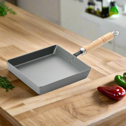 Yoshikawa Cook-Pal REN 18 x 18cm (Large) Nitrided Carbon Steel Tamagoyaki Pan