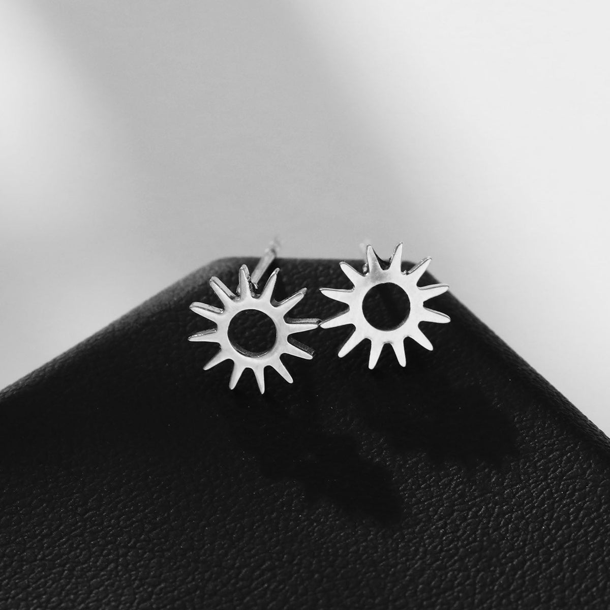 Style EDLA : Boucles d'oreilles clous « Nuit étoilée » en argent