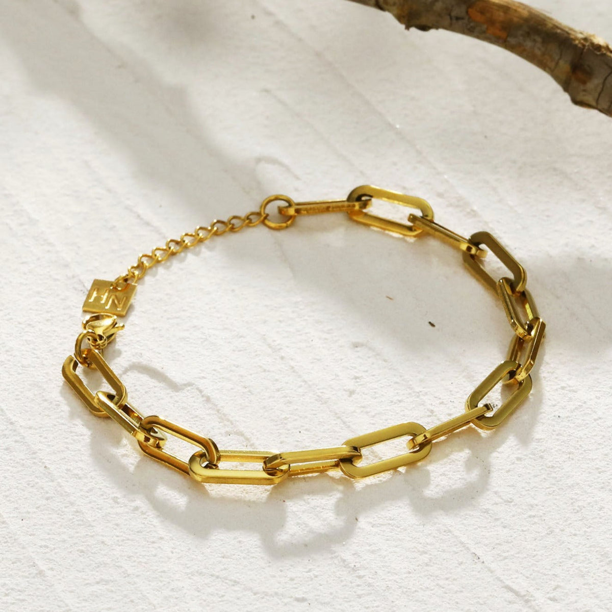 Bracelet JACKI contemporain trombone doré