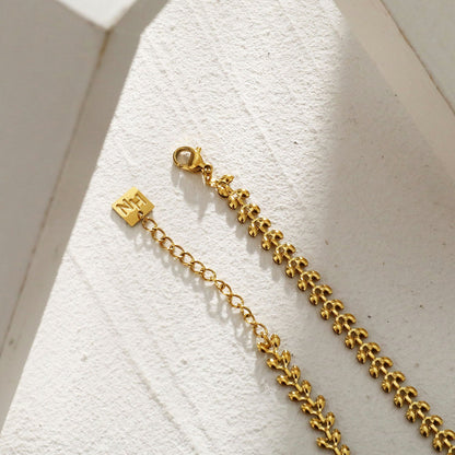 FANIA : Collier Chaîne Audacieuse à Motifs Végétaux