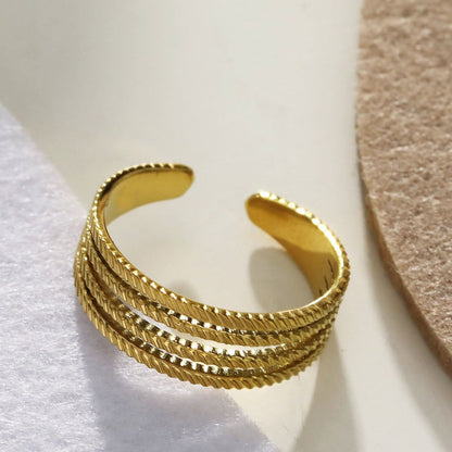 BRYONY : Bague pré-empilée texturée symétrique