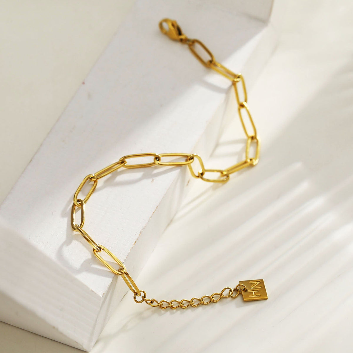HAKILA Gold: Essential Chain Link Paper-Clip Bracelet