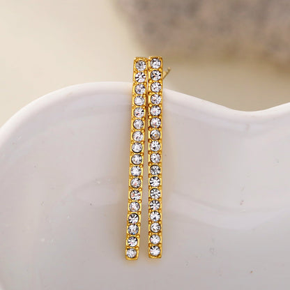 REGINA: Pavé Bar Stud Earrings with Zirconia Gemstones
