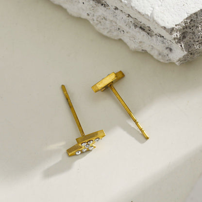 Boucles d'oreilles clous en zircone ANNELI « Zig-Zag »