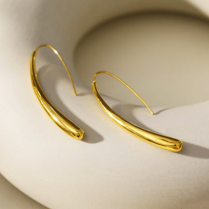 Style ADARA Or : Élégance Abstraite. Boucles d'Oreilles Géométriques Avant-Gardistes