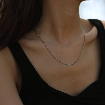 ALYONA Collier en argent avec chaîne à perles délicates