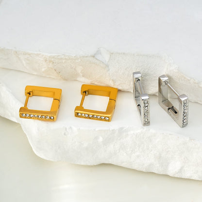 Boucles d'oreilles créoles carrées et serties de pierres de zircone PAIA Gold