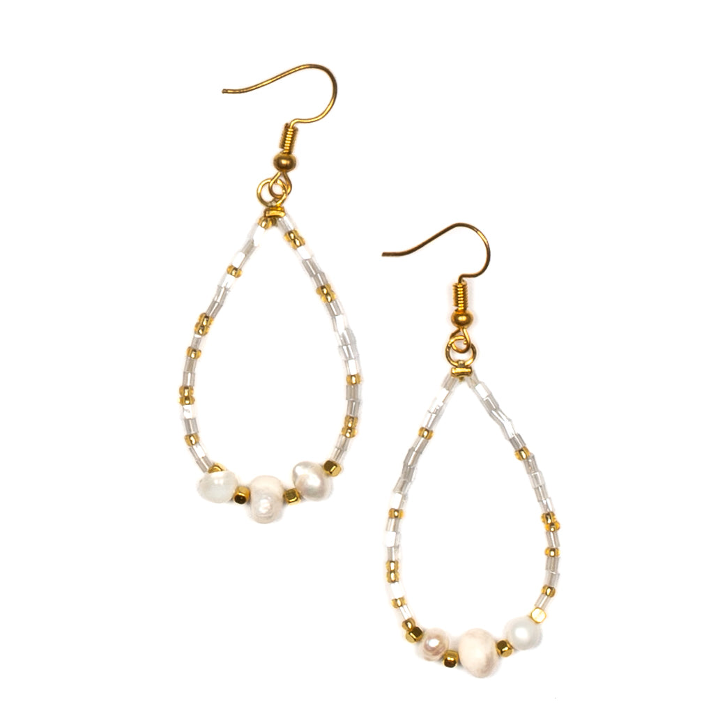 Boucles d'oreilles pendantes avec perles