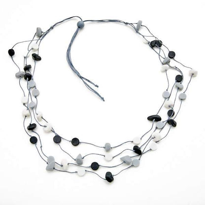 Collier pépites et disques de résine