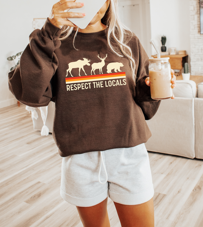 Sweat-shirt unisexe à col rond Respecte les locaux | Vêtements Lac | Vêtements de camping