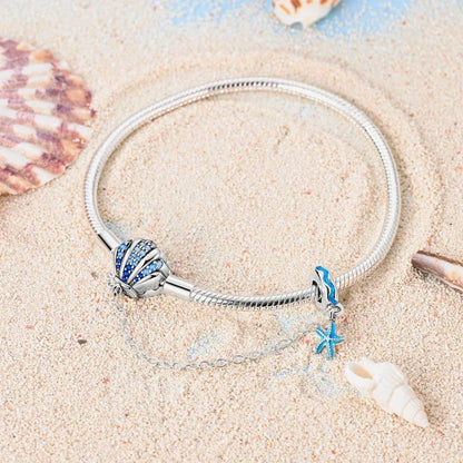 Bracelet breloque coquillage en argent sterling avec dégradé de zircones cubiques bleues