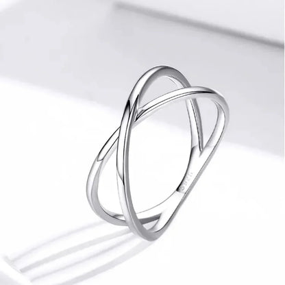 Bague X plaquée or 14 carats à couper le souffle - Bague croisée minimaliste élégante en argent sterling 925 pour femmes - Bijoux de promesse Scr543
