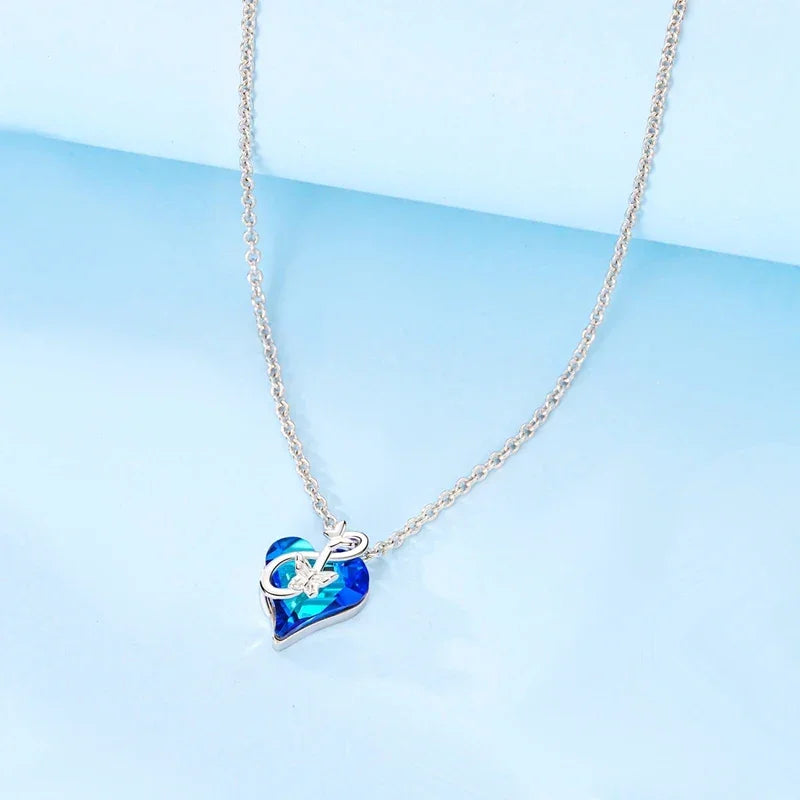Collier en argent sterling 925 avec pendentif papillon et cœur en cristal bleu | Chaîne en oxyde de zirconium