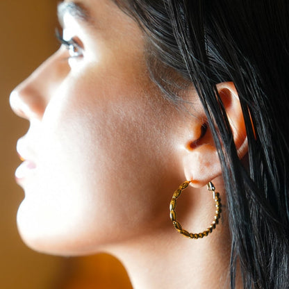 SAOREI: Boucles d'oreilles créoles à double perle
