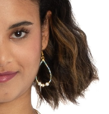 Boucles d'oreilles pendantes avec perles