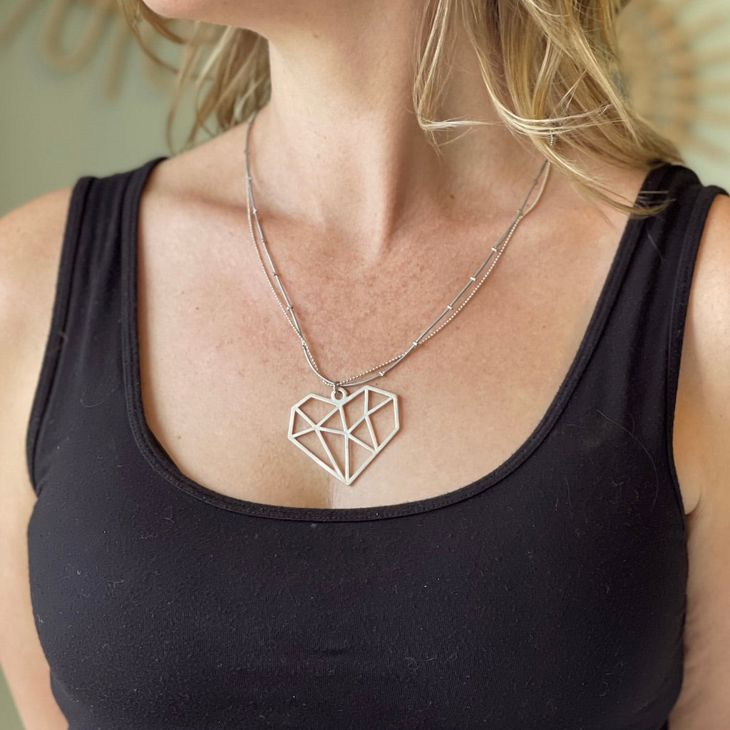 Collier double rang avec pendentif cœur en plaqué argent