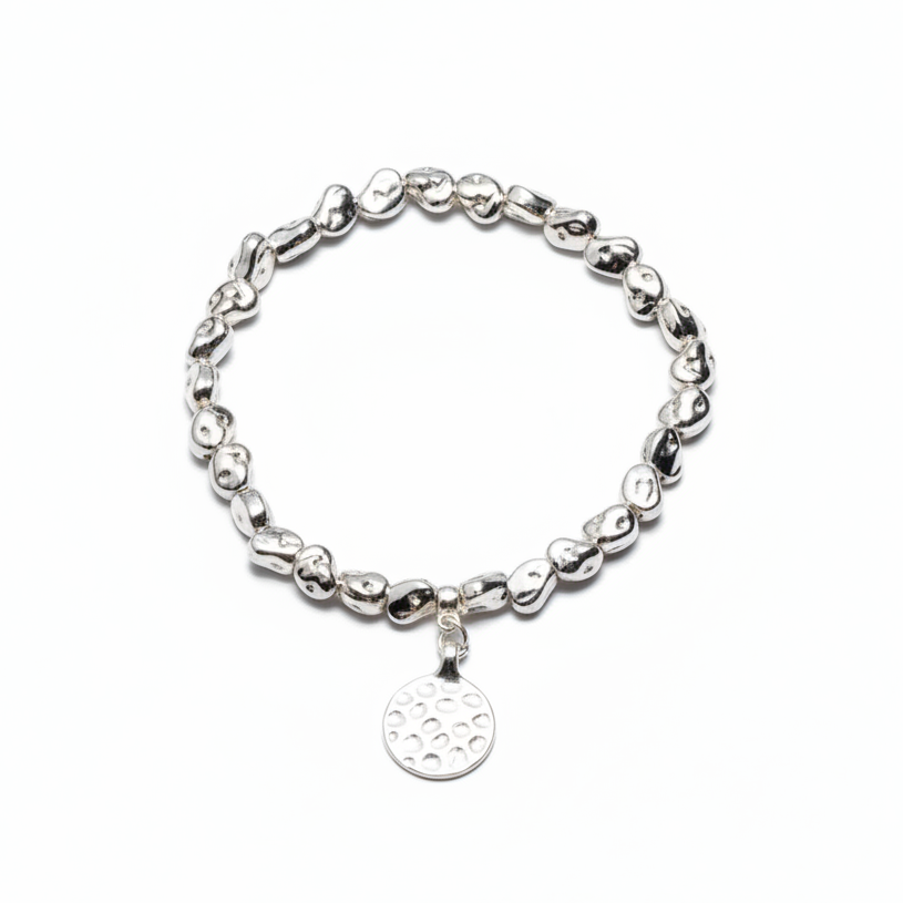 Bracelet pépites à breloques cercle martelé en plaqué argent