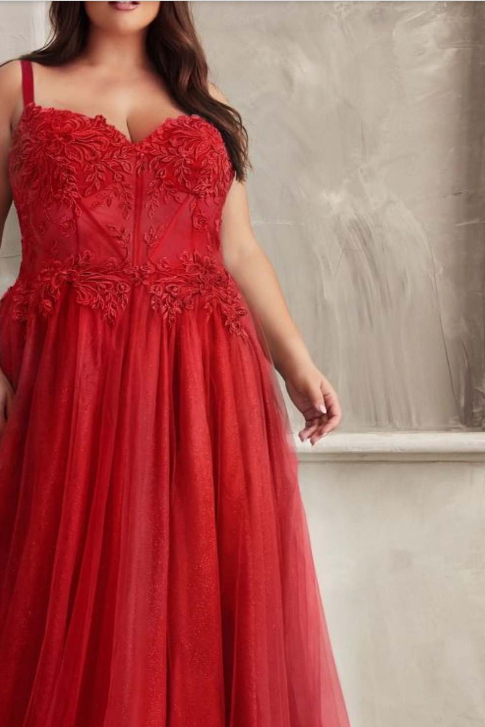 ROBE EN TULLE TRAPÈZE ET DENTELLE
