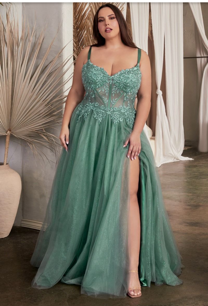 ROBE EN TULLE TRAPÈZE ET DENTELLE