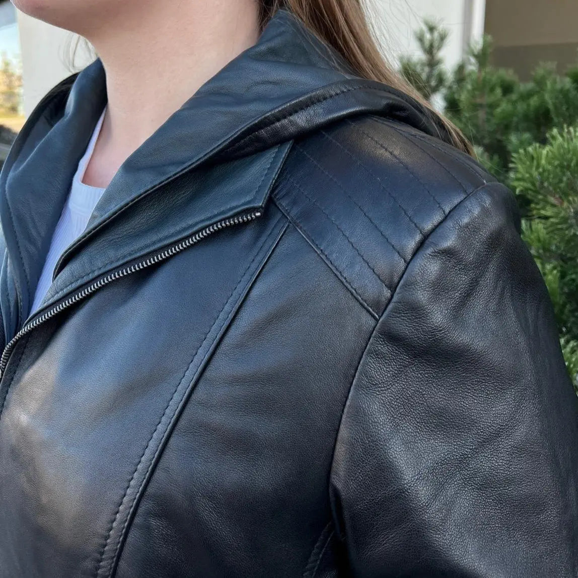 Blouson en cuir de mouton avec capuche amovible