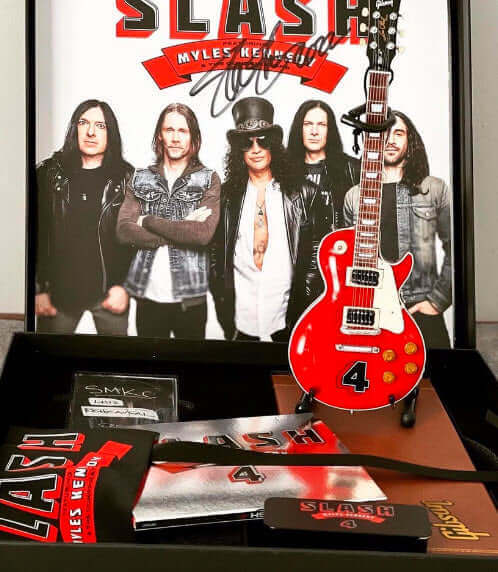 Mini guitare Slash Gibson Les Paul Standard Translucent Cherry édition limitée 4 albums