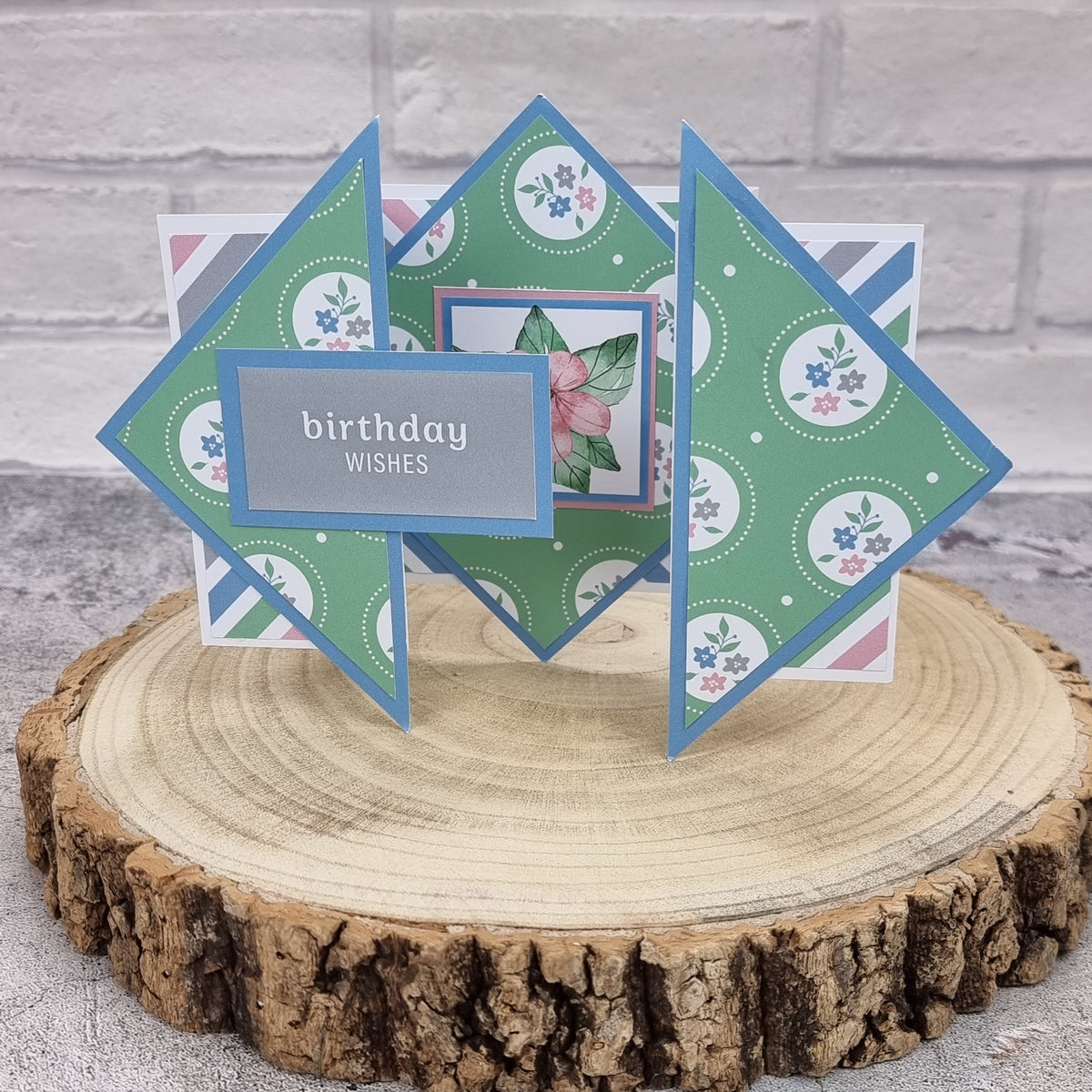 The Paper Boutique Sunny Gardens Bloc de papiers décoratifs 15,2 x 15,2 cm