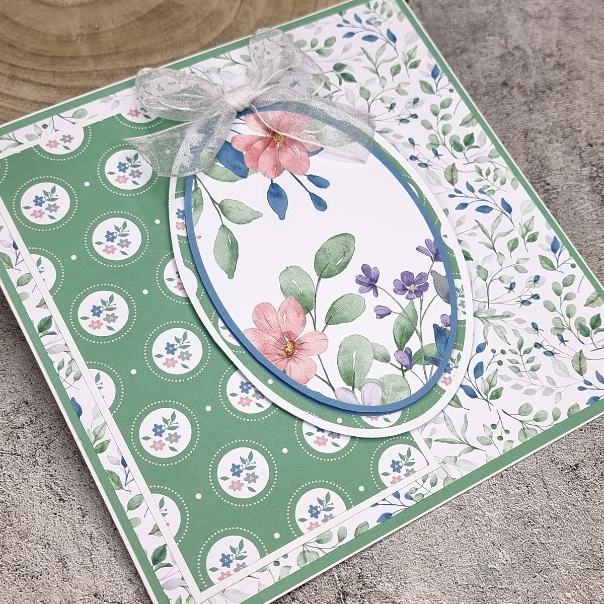 The Paper Boutique Sunny Gardens Cadres et Papiers Inserts pour 15,24 cm x 15,24 cm