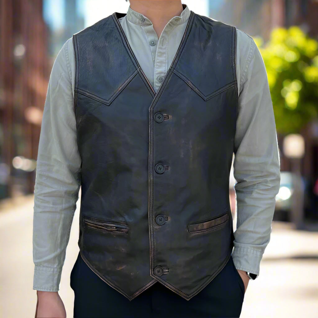 Gilet en cuir de mouton pour homme. Fermeture classique boutonnée et poches avant