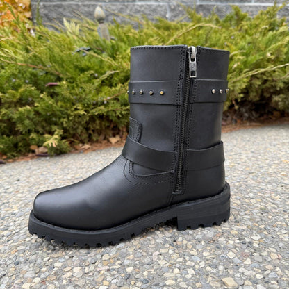 Bottes moto en cuir pour femmes. Cuir de vachette noir avec brides cloutées et fermeture éclair latérale